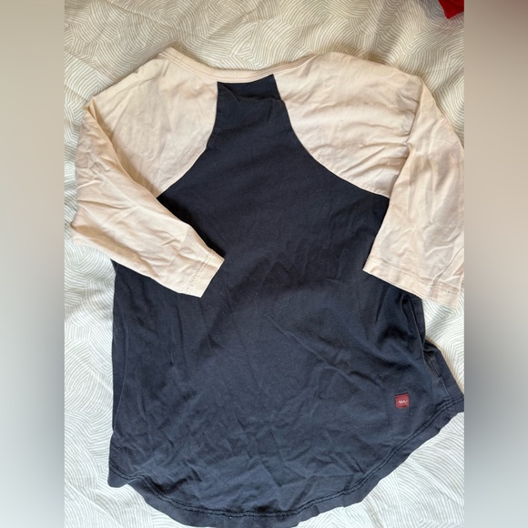 Graphic Raglan Sleeve Top - Picture 3 of 4